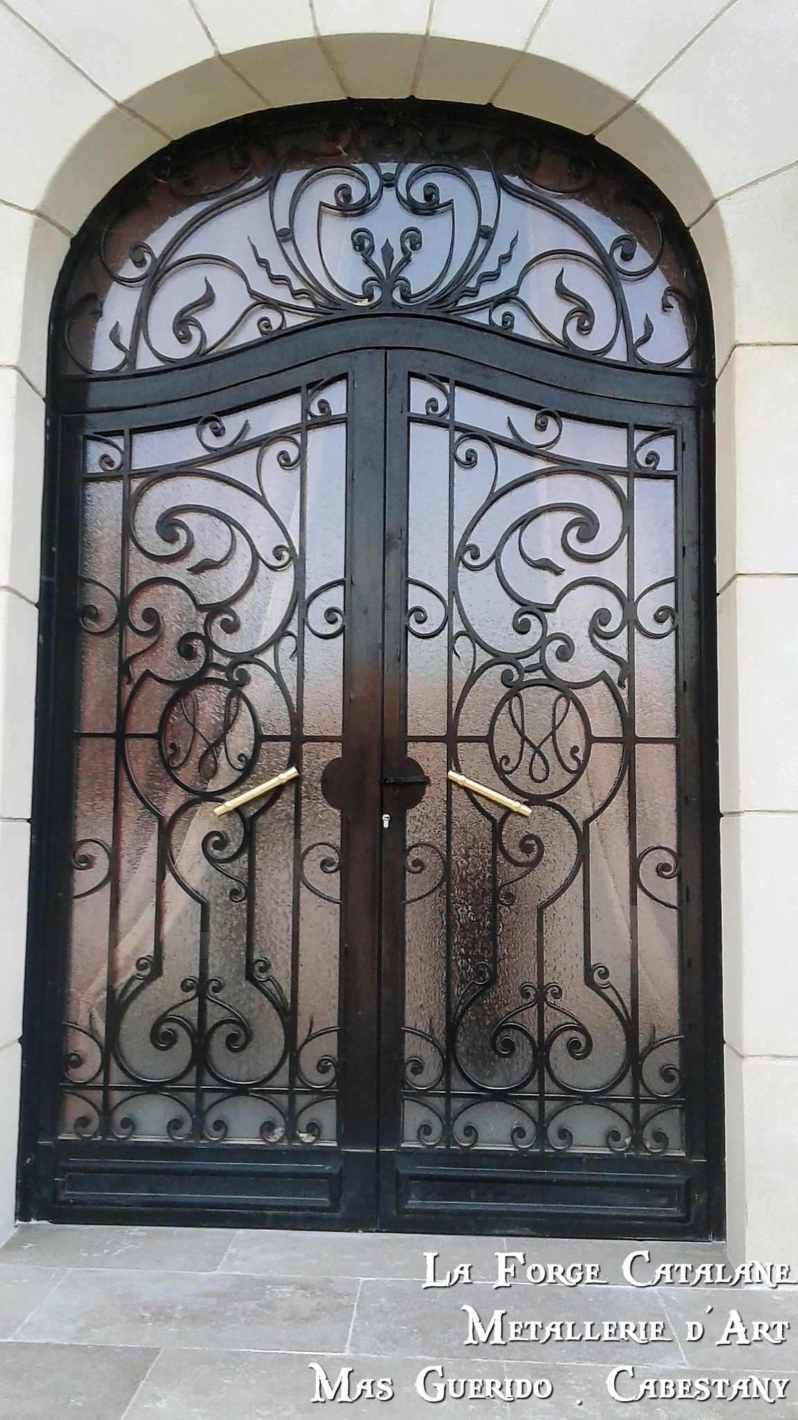 porte entree vitree Haussmann Haussmannienne découpe laser La Forge Catalane Cabestany.jpg